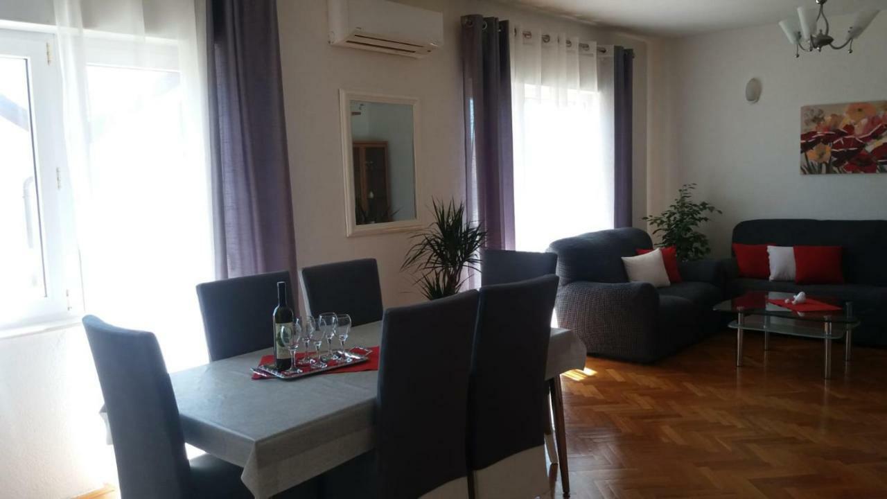 Apartman Teklić Kaštela Zewnętrze zdjęcie
