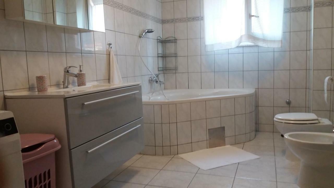 Apartman Teklić Kaštela Zewnętrze zdjęcie